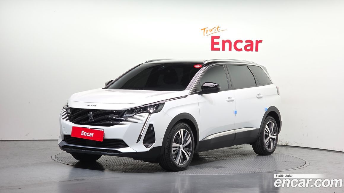Peugeot 5008 2021
