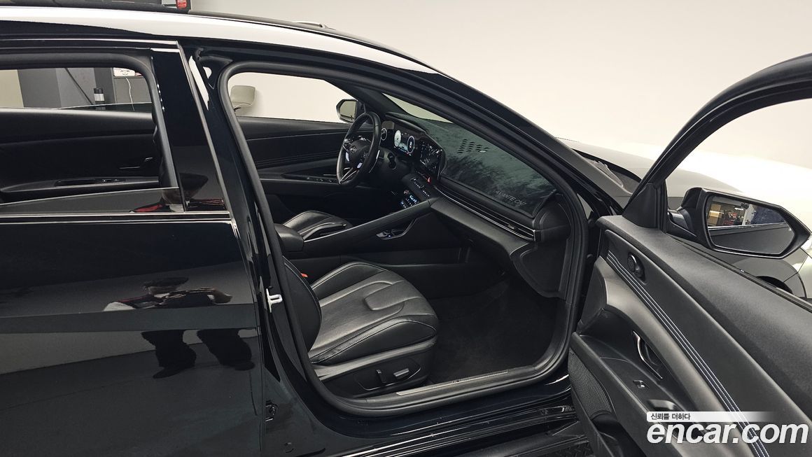 Hyundai AVANTE 2022