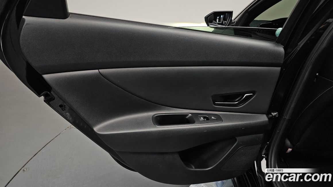 Hyundai AVANTE 2022