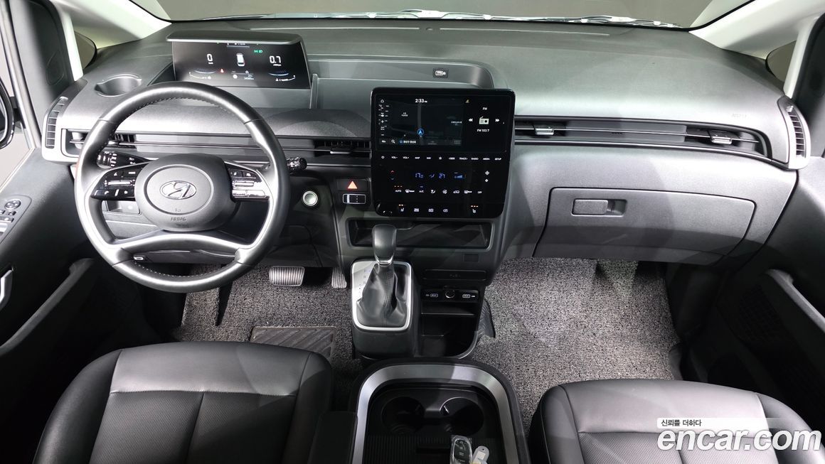 Hyundai Staria 2023