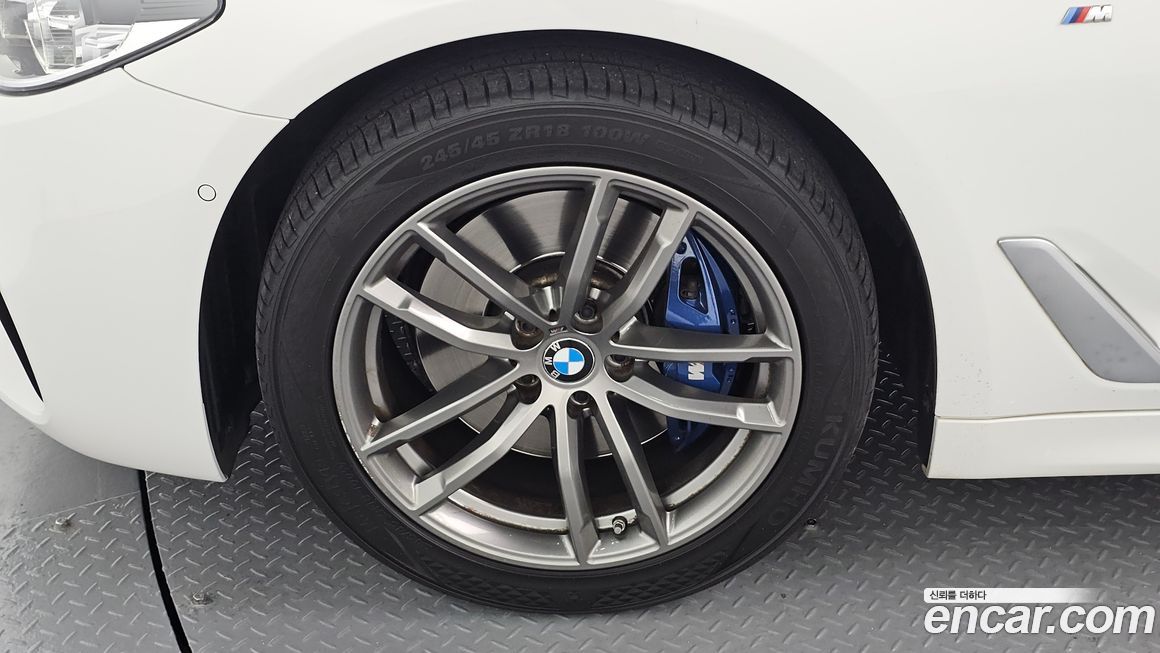 BMW 5-Series 2018