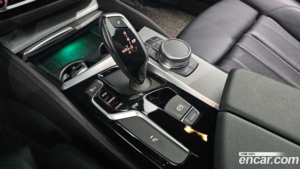 BMW 5-Series 2018