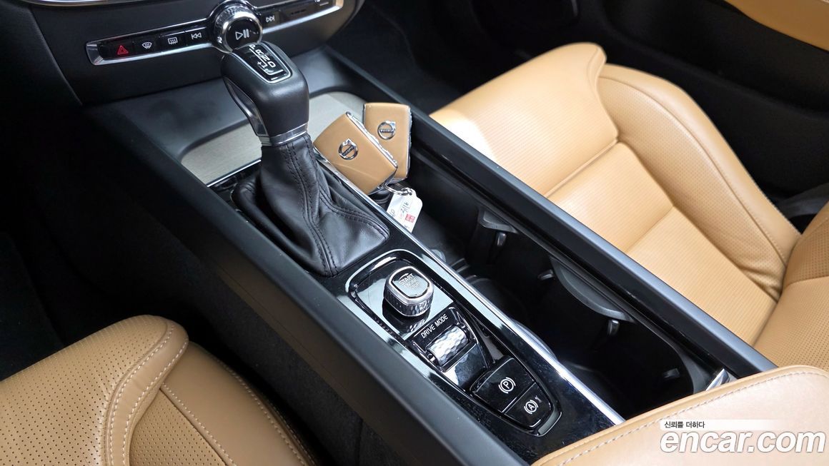 Volvo S60 2020