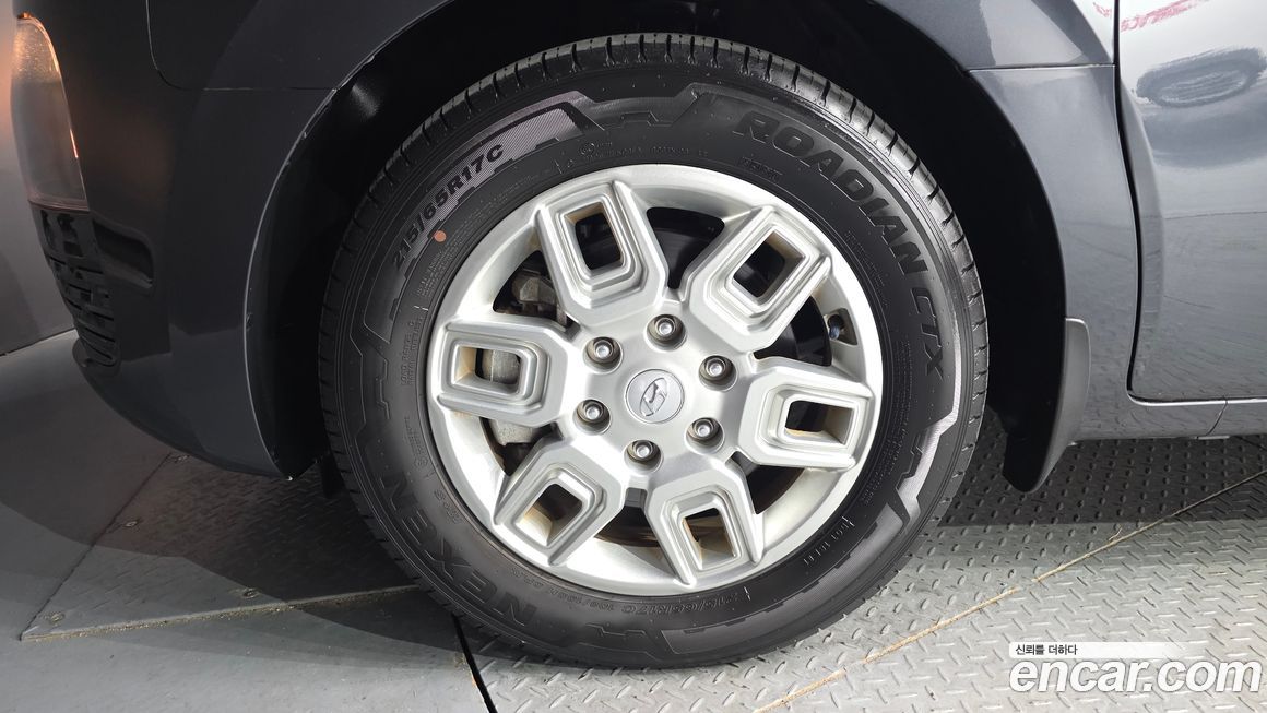 Hyundai Staria 2023