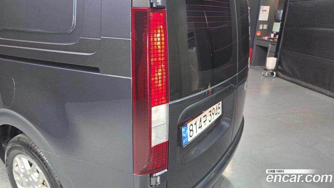 Hyundai Staria 2023