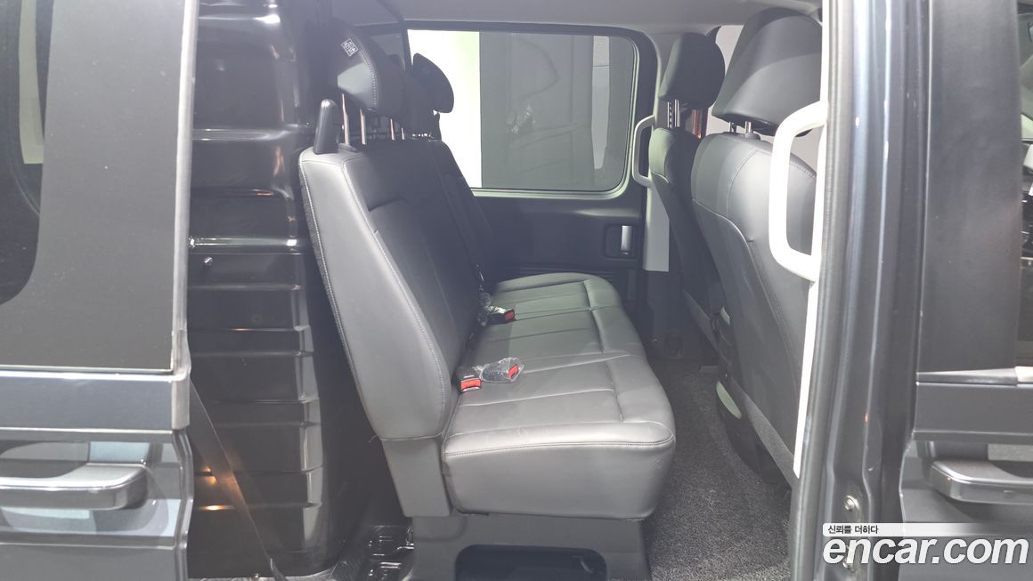 Hyundai Staria 2023