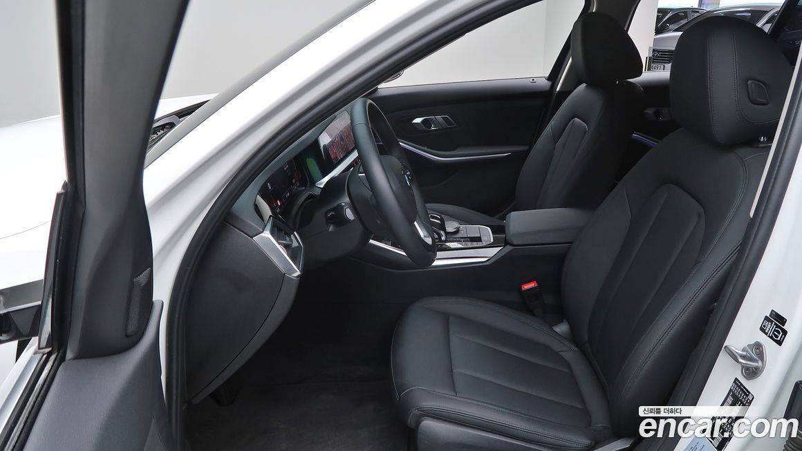 BMW 3-Series 2021