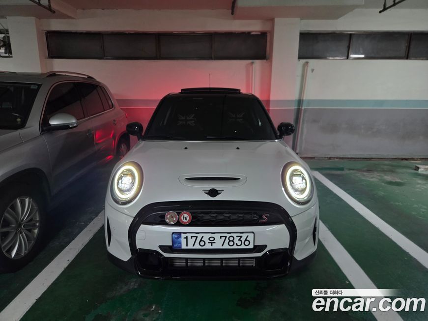 Mini Cooper 2024