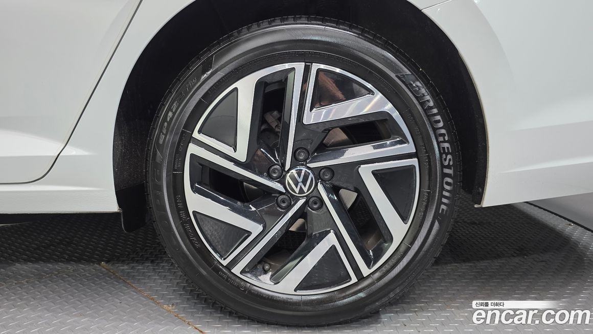 Volkswagen Jetta 2023