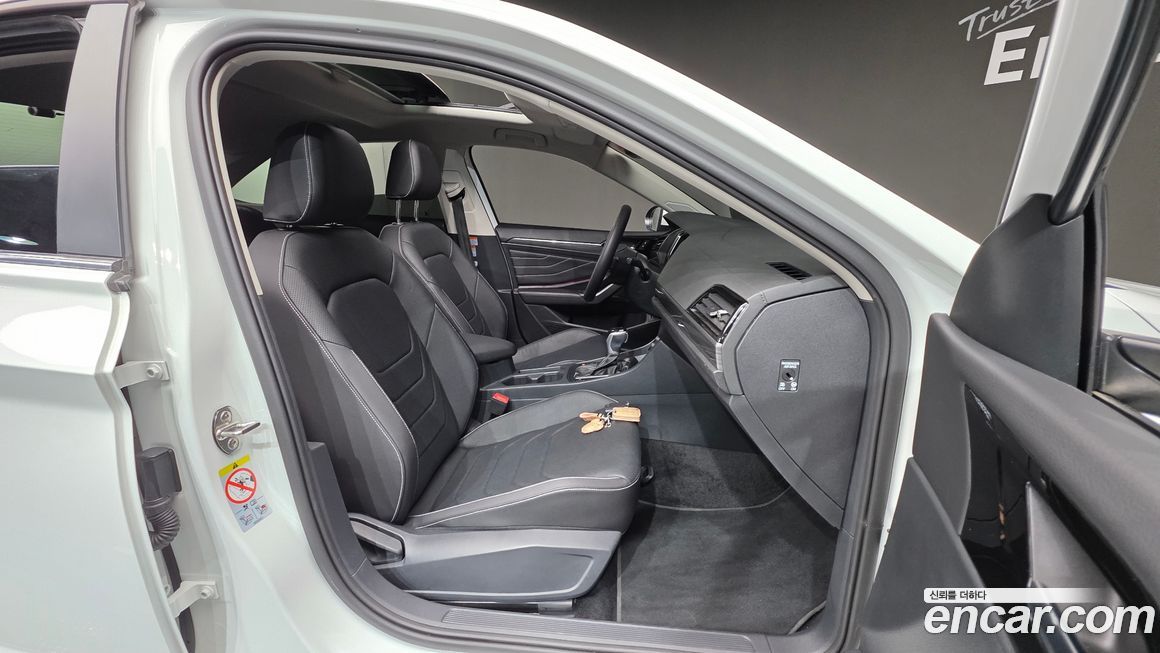 Volkswagen Jetta 2023