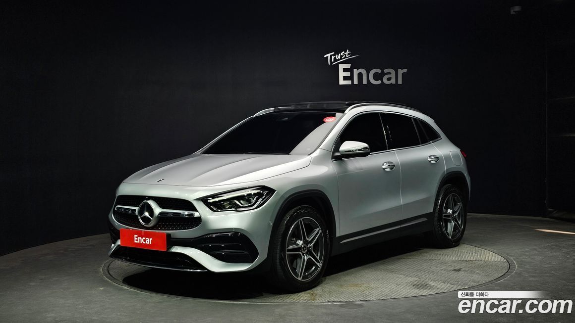 Mercedes-Benz GLA-Class 2021