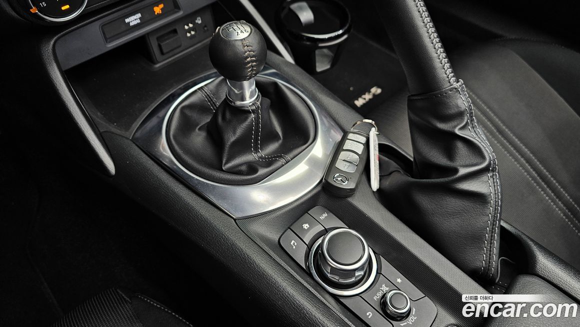 Mazda MX-5 Miata 2020