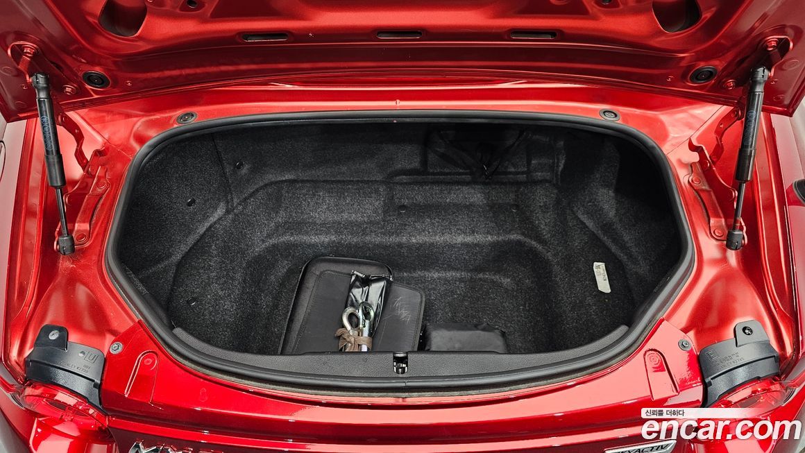 Mazda MX-5 Miata 2020