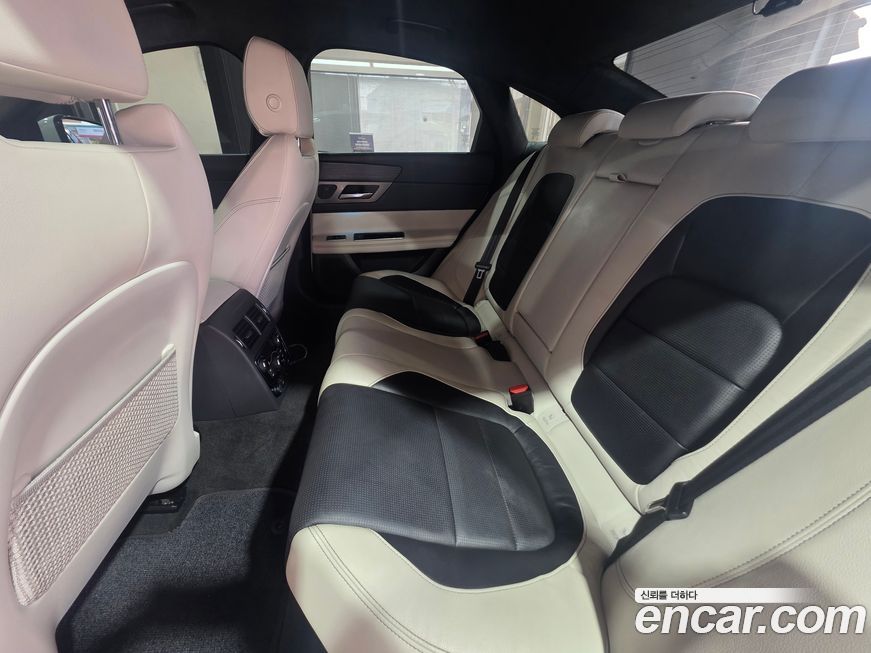 Jaguar XF 2019