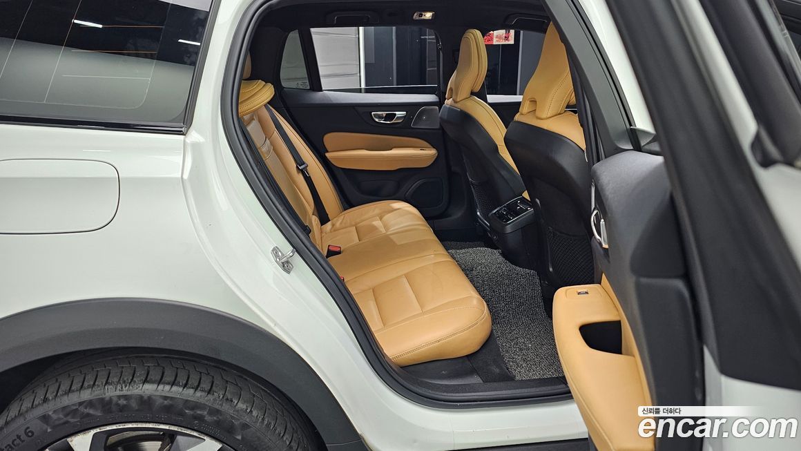 Volvo V60 2021