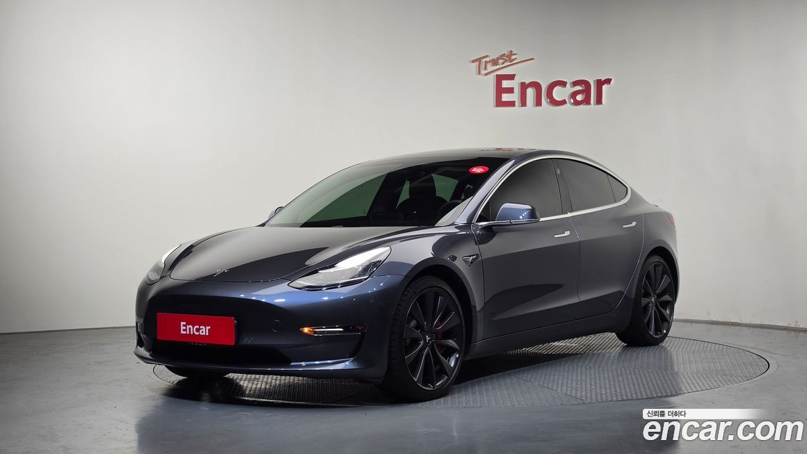 Tesla Model 3 2020