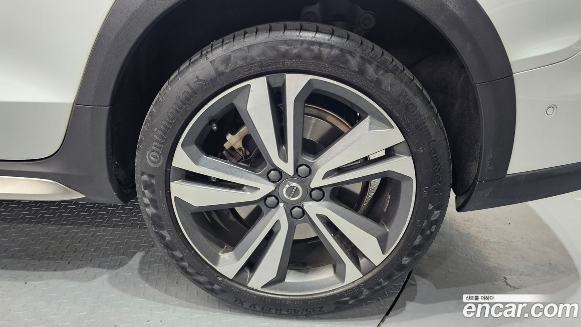 Volvo V60 2021