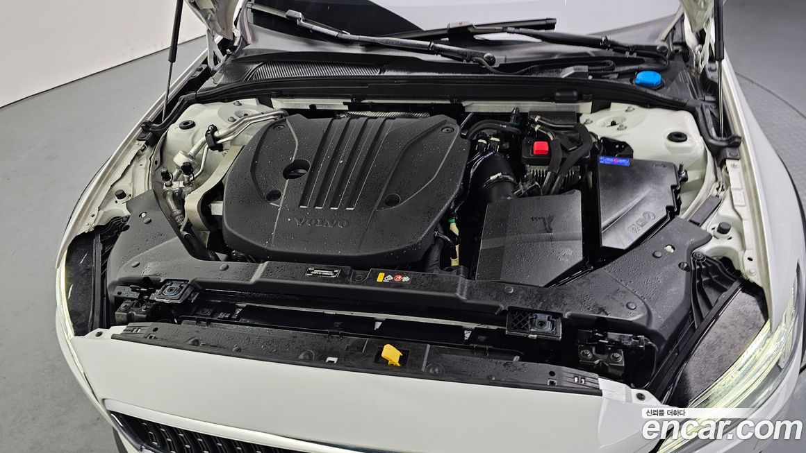 Volvo V60 2021