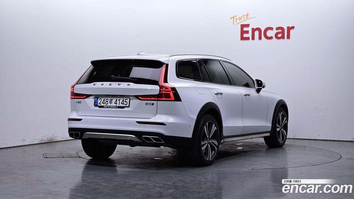 Volvo V60 2021