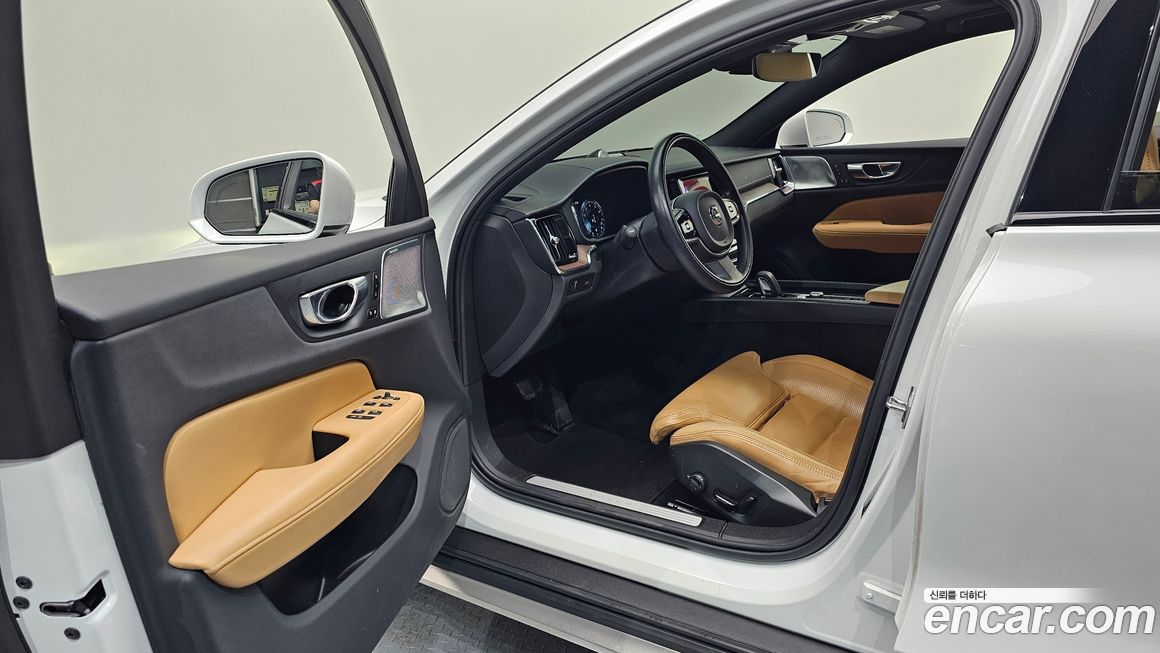 Volvo V60 2021
