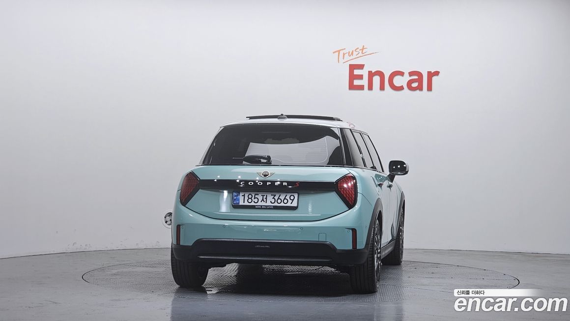 Mini Cooper 2025