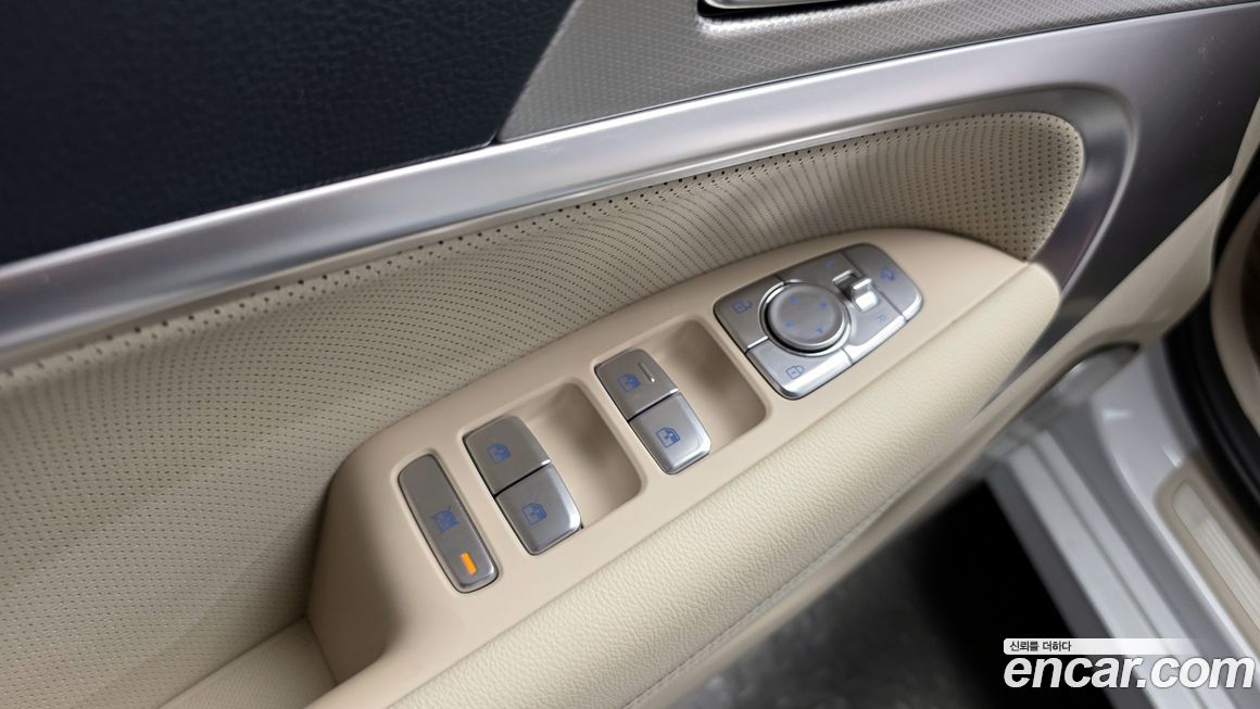 Genesis G70 2025