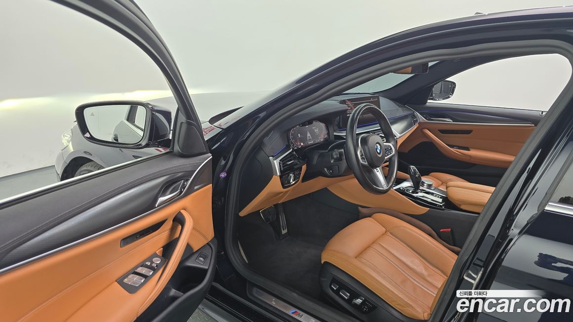 BMW 5-Series 2023