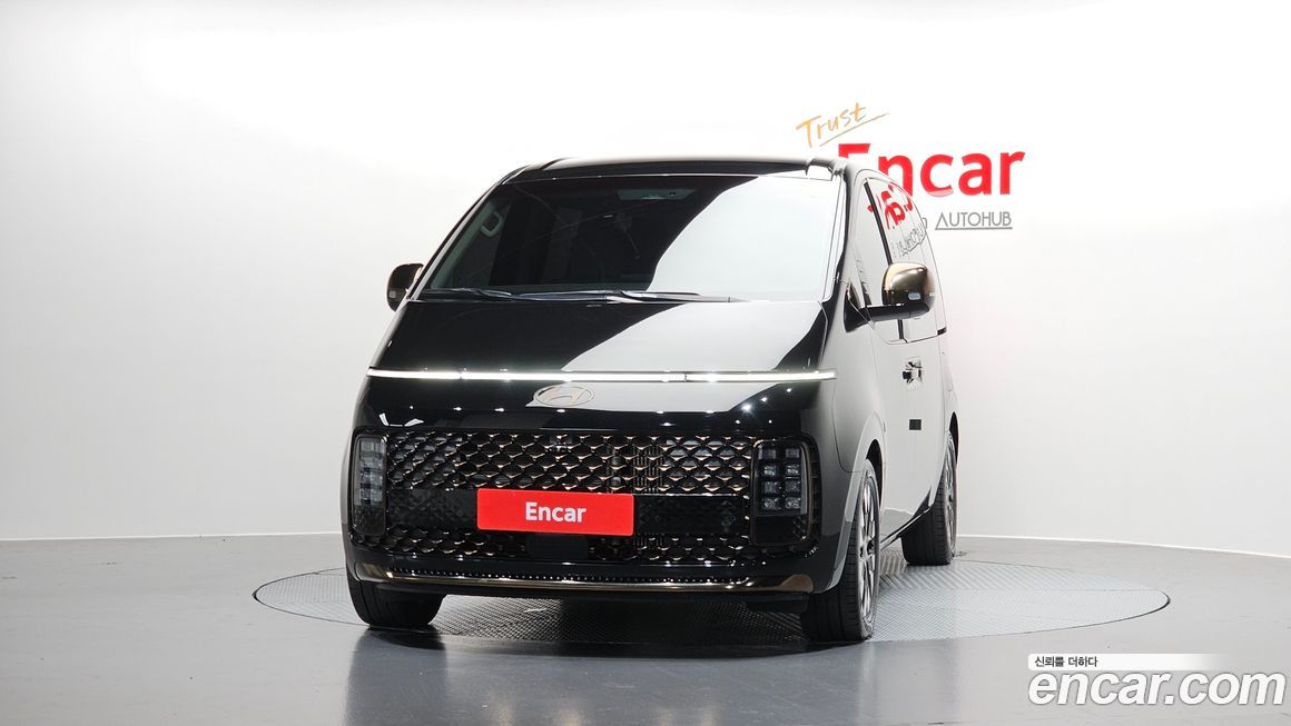 Hyundai Staria 2025