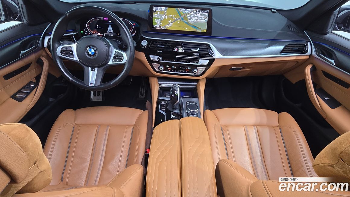 BMW 5-Series 2023