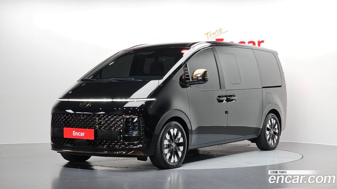 Hyundai Staria 2025