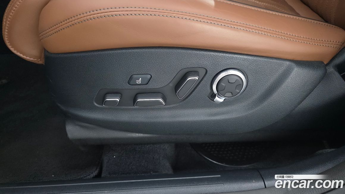 Genesis GV70 2023