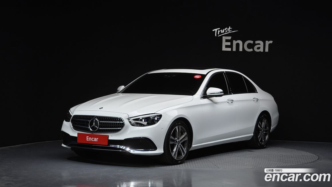 Mercedes-Benz E-Class 2022