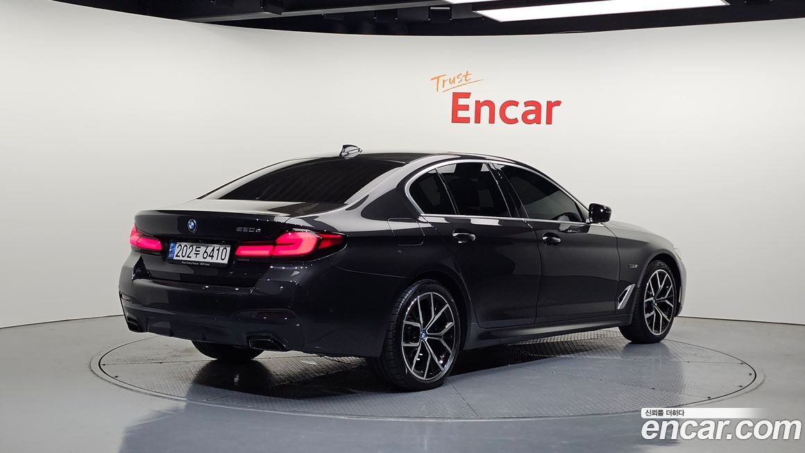 BMW 5-Series 2022