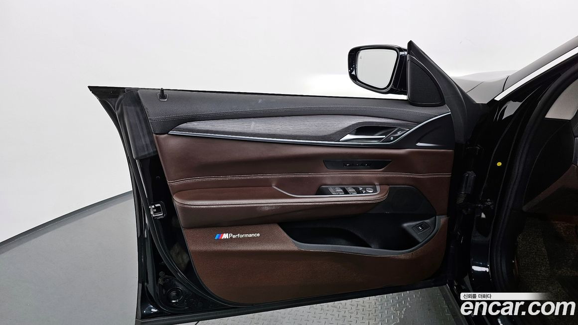 BMW Gran Turismo 2021