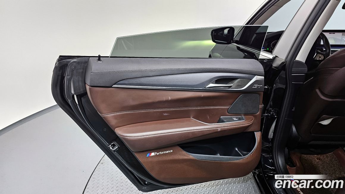 BMW Gran Turismo 2021