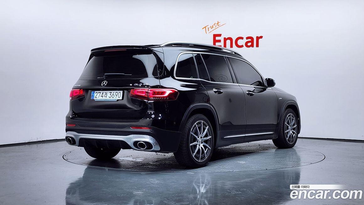 Mercedes-Benz GLB-Class 2023