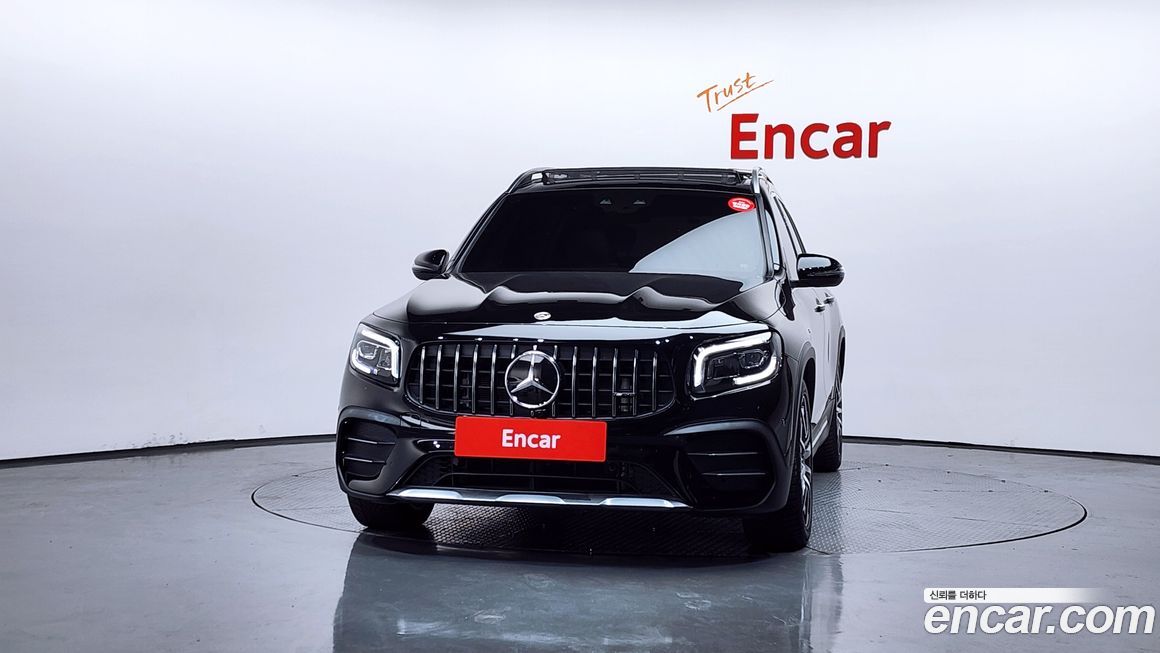 Mercedes-Benz GLB-Class 2023