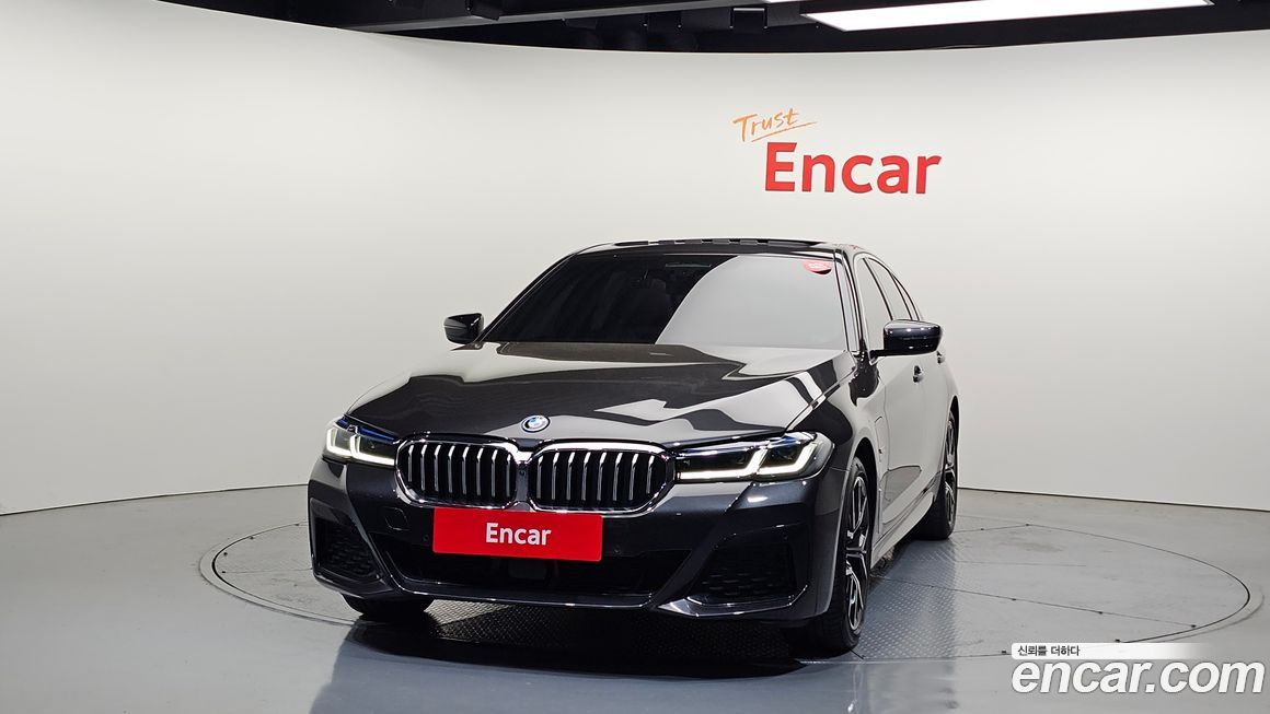 BMW 5-Series 2022