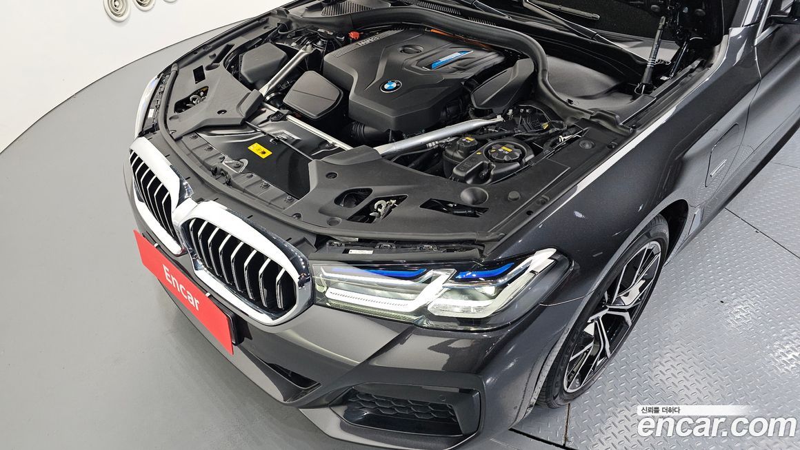 BMW 5-Series 2022