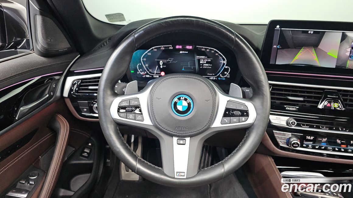 BMW 5-Series 2022