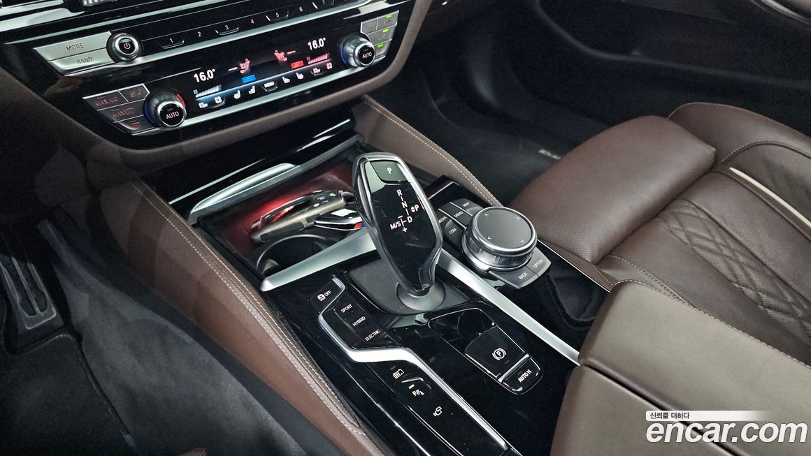 BMW 5-Series 2022