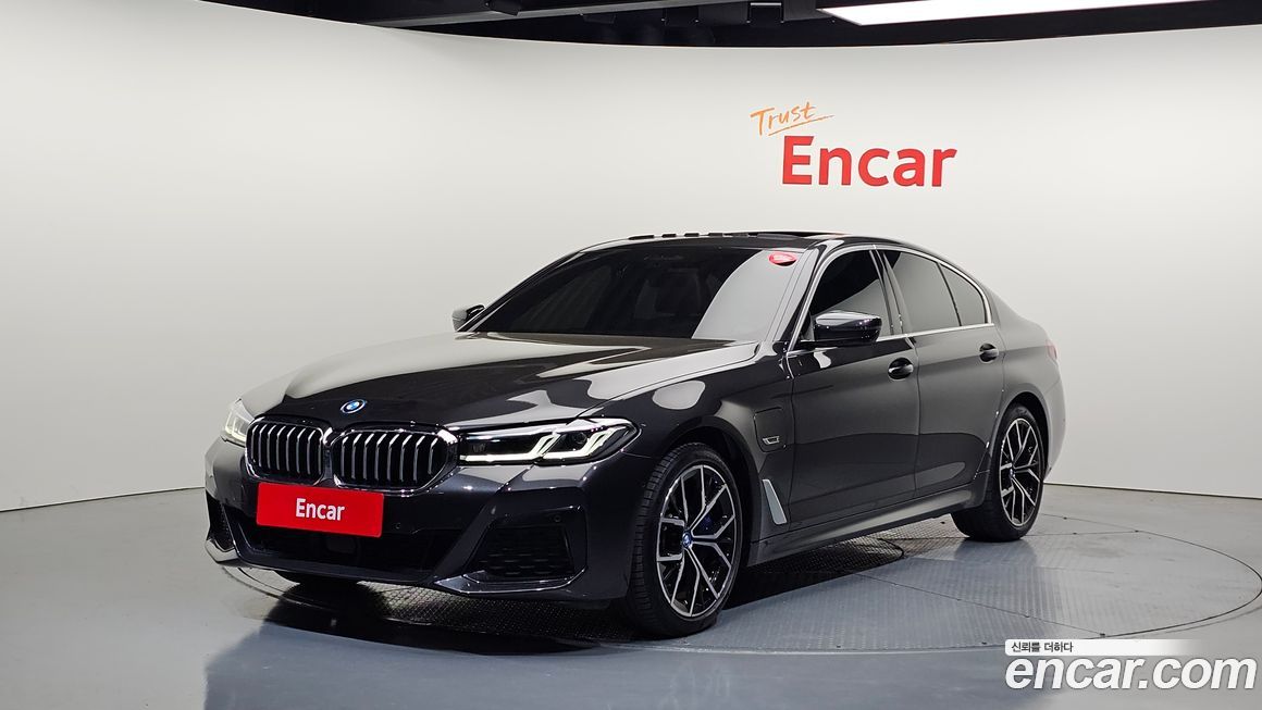 BMW 5-Series 2022