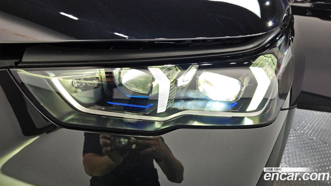 BMW 5-Series 2025