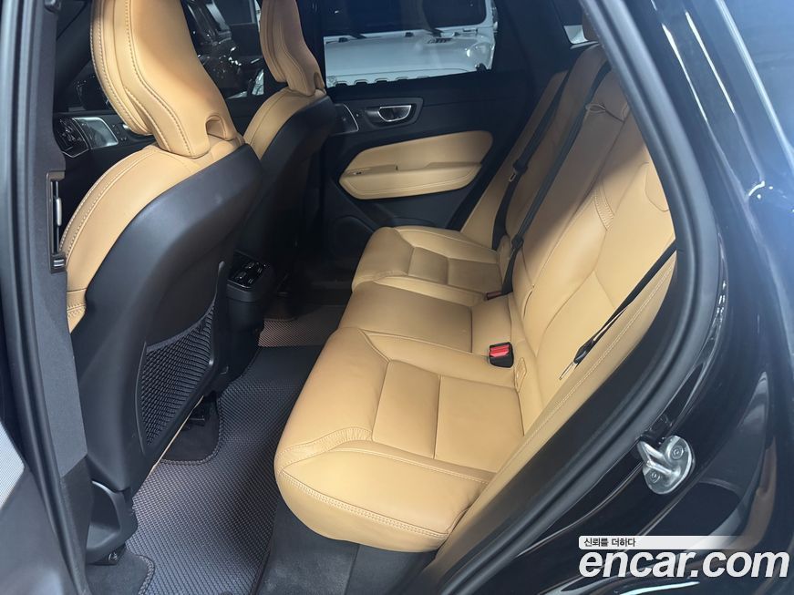 Volvo XC60 2024