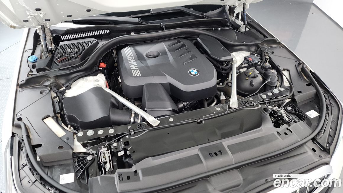 BMW 5-Series 2024