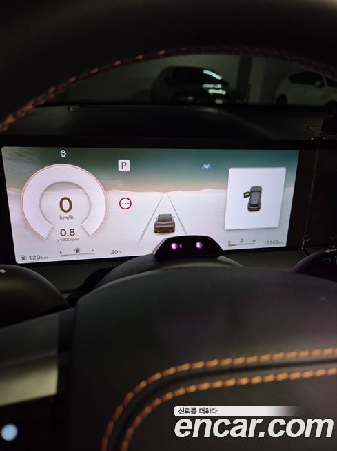 Genesis GV70 2025