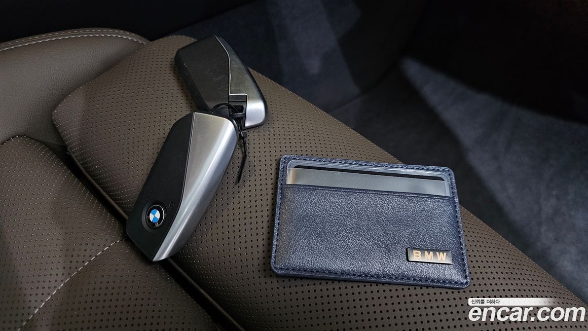 BMW 5-Series 2025