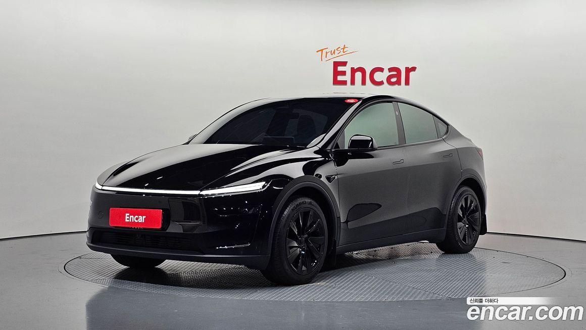 Tesla Model Y 2025