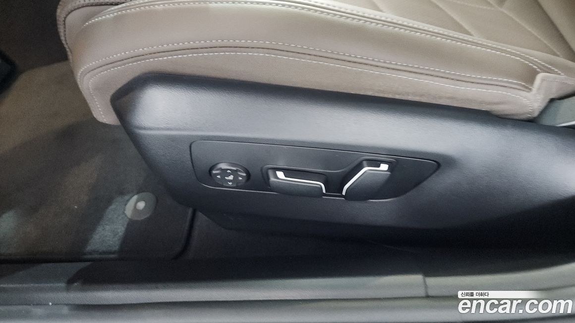 BMW 5-Series 2024