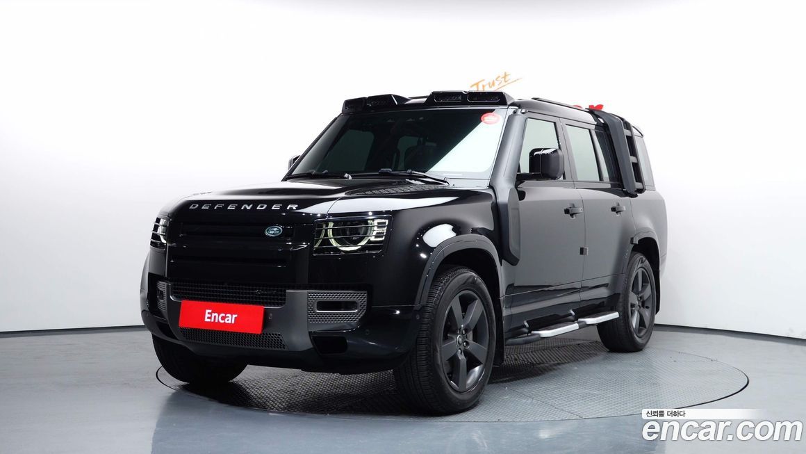 Land Rover Defender 2023